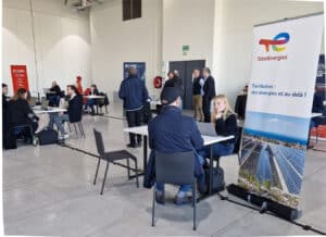 Échanges entre entrepreneurs et experts salon entrepreneuriat Moselle